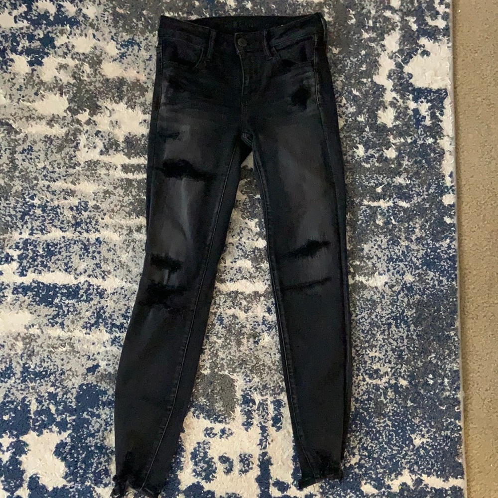 Black ripped jeans